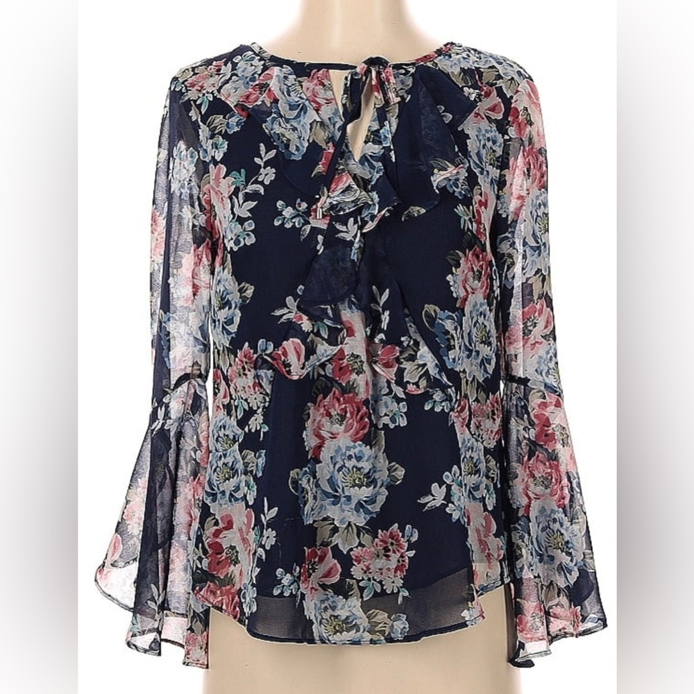White House Black Market Floral blouse with bell sleeves (size 6)